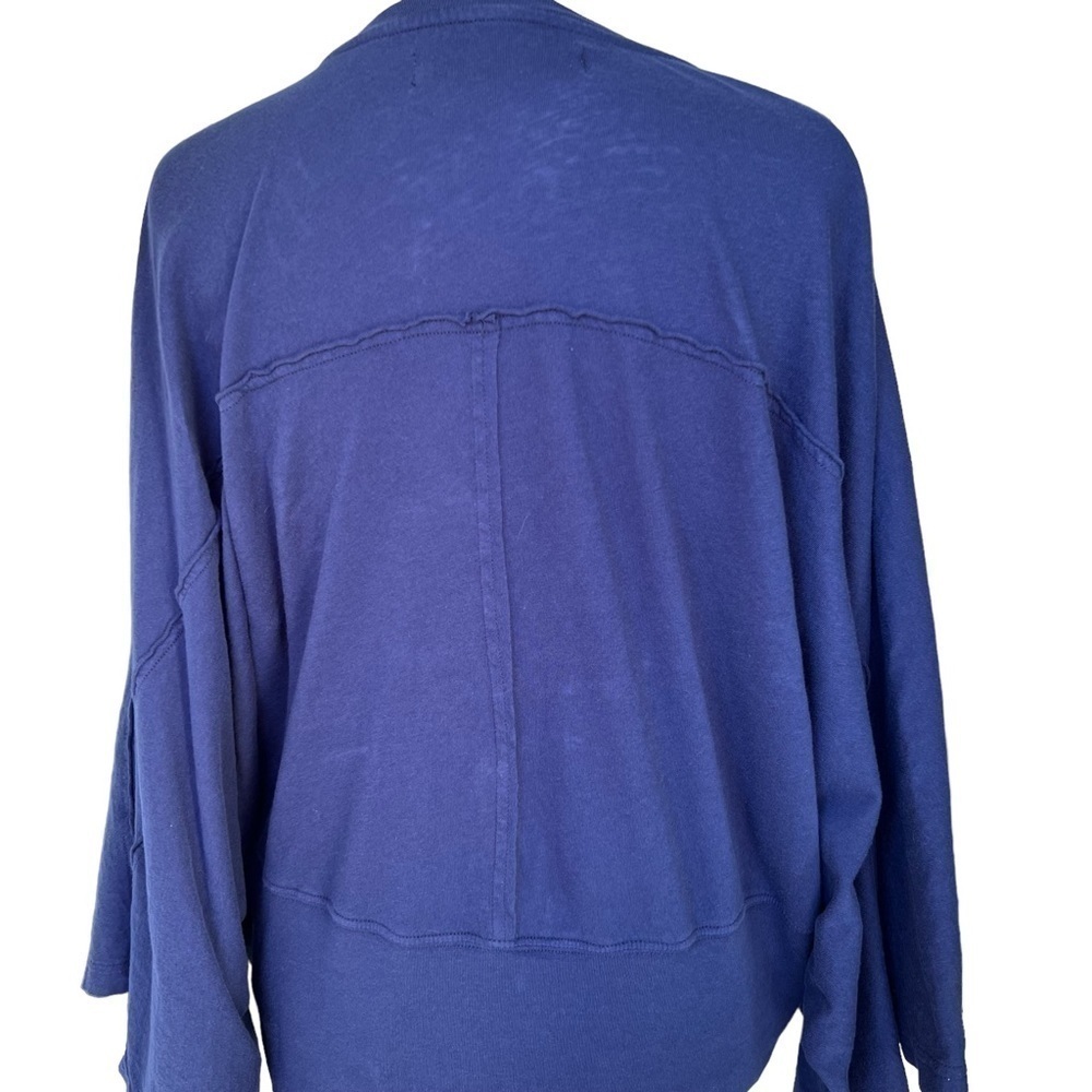 FP Beach Free People - Navy Blue Shirt with Wide Arms Sz XS - Picture 4 of 7
